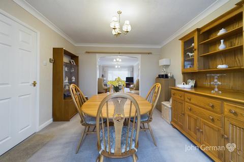 4 bedroom detached house for sale, Felden Close, Stafford