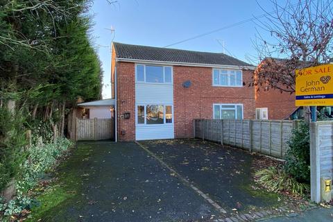 57 Lambert Road, Uttoxeter, ST14 7QG