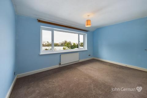 57 Lambert Road, Uttoxeter, ST14 7QG