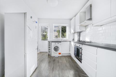 3 bedroom terraced house for sale, Downhills Way, London N17