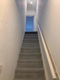 2 bedroom flat to rent, Lightbowne Road, Manchester