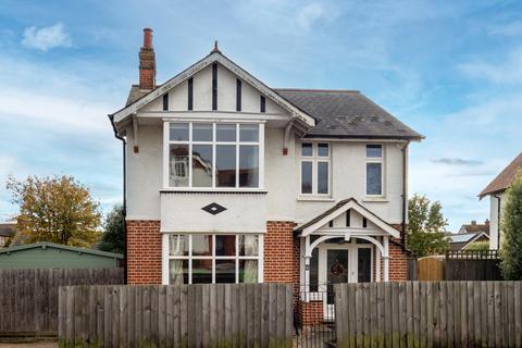 3 bedroom detached house for sale, Foxgrove Lane, Suffolk IP11