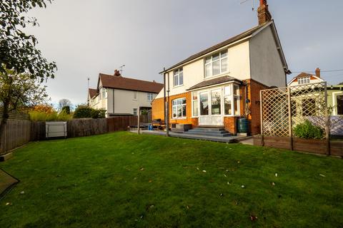 3 bedroom detached house for sale, Foxgrove Lane, Suffolk IP11