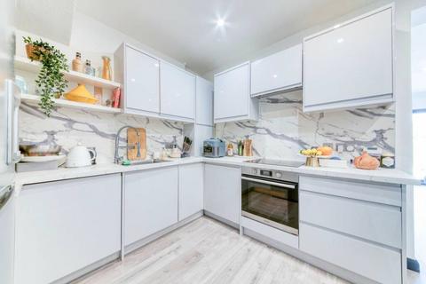 5 bedroom terraced house for sale, Manor Way, Mitcham, CR4