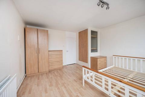 2 bedroom flat to rent, Tolsford Road, Hackney Downs, London, E5