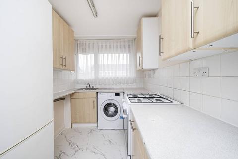 2 bedroom flat to rent, Tolsford Road, Hackney Downs, London, E5