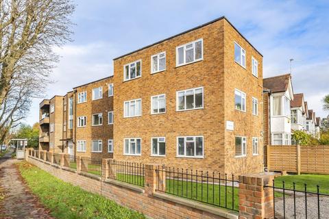 2 bedroom flat for sale, Cavendish Road, Chiswick