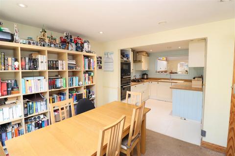 147 Quetta Park, Church Crookham, Fleet, GU52 8TJ