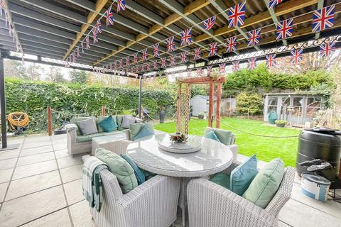 undefined, Wraysbury, Berkshire