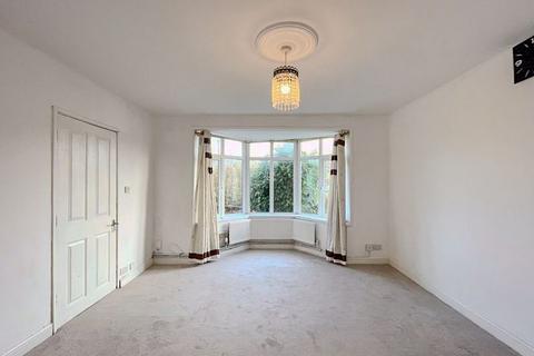 5 bedroom terraced house to rent, Harcourt Avenue, Edgware