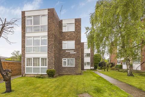 2 bedroom flat for sale, Sharon Court, Hadlow Road, Sidcup, DA14 4AE