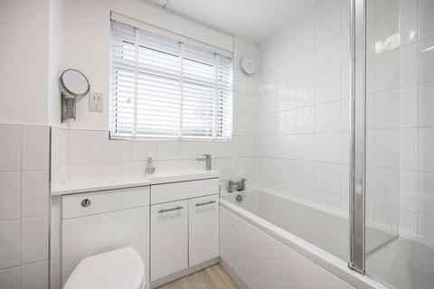 1, Sharon Court, 18 Hadlow Road, Sidcup, DA14 4AE