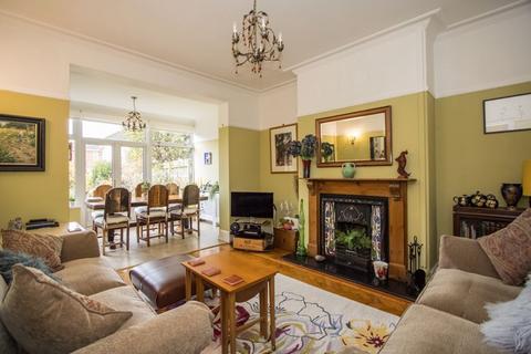 4 bedroom semi-detached house for sale, Meliden Road, Penarth