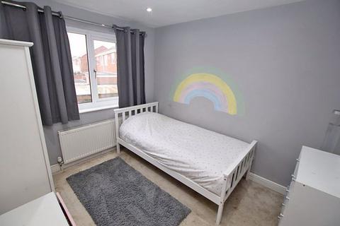 4 Anderby Drive, Grimsby, DN37 9EU