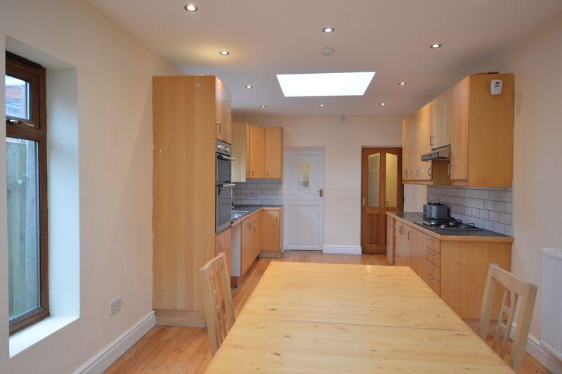 Dining kitchen