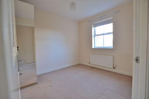 3 bedroom terraced house for sale, Sparkes Close, Bromley