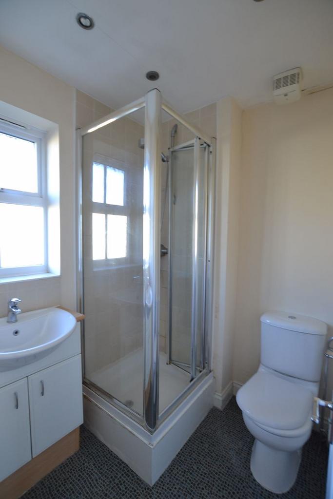 En Suite Shower Room