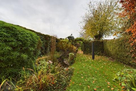 3 bedroom terraced house for sale, The Avenue, Risby