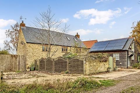 6 bedroom cottage for sale, The Green, Longcot