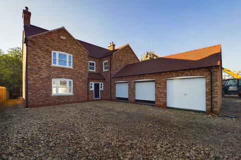 4 bedroom detached house for sale, Main Road, Hagworthingham