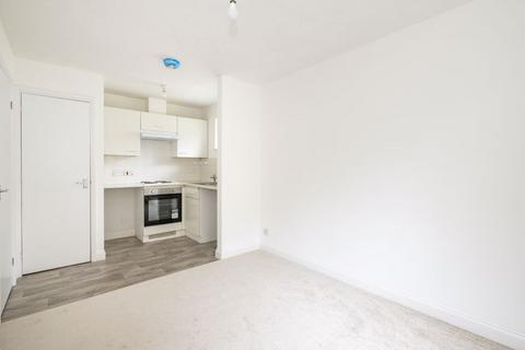 1 bedroom flat for sale, High Street, Heathfield