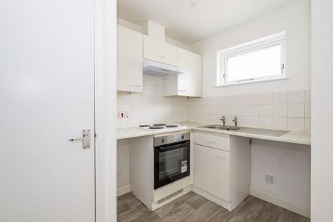 1 bedroom flat for sale, High Street, Heathfield