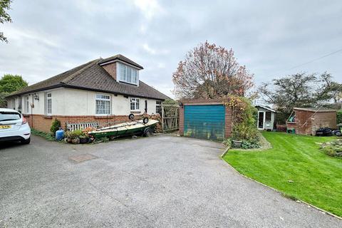 4 bedroom detached bungalow for sale, Mays Lane, Stubbington, Fareham, PO14