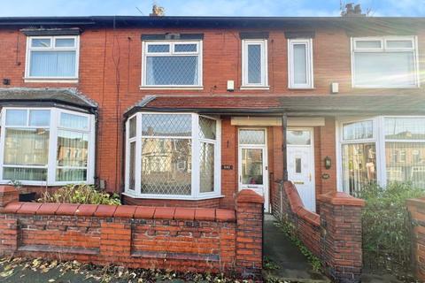 3 bedroom terraced house for sale, Tonge Moor Road, Tonge Moor