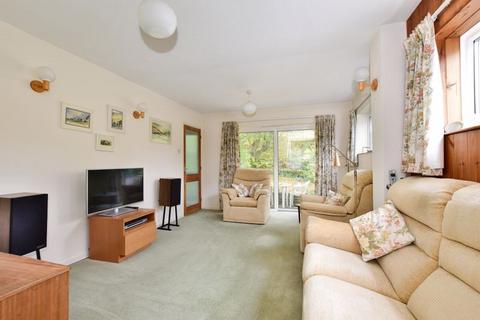 3 bedroom semi-detached house for sale, Greenway, Chesham