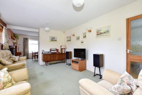 3 bedroom semi-detached house for sale, Greenway, Chesham