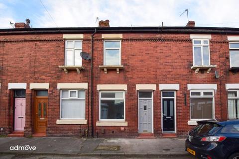 3 bedroom terraced house to rent, Beaconsfield Road, Altrincham, WA14