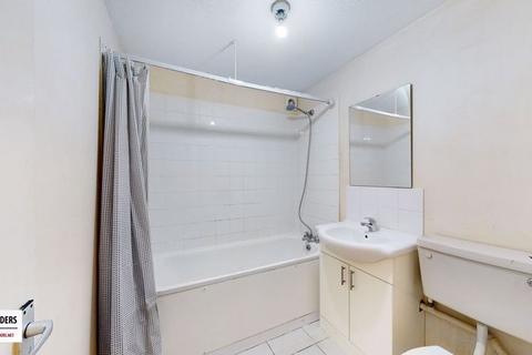 1 bedroom apartment for sale, Thornhill Road, Leyton, E10