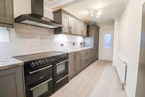 11 Chesterford Green, Basildon, SS14 3PR