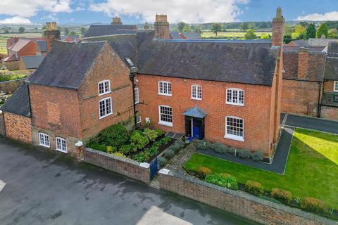 undefined, Main Road Newton Regis, Warwickshire, B79 0NA