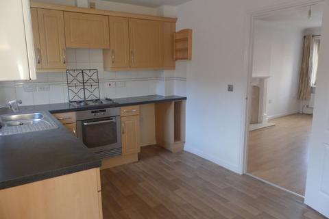 3 bedroom semi-detached house to rent, Dearnalay Way, Oldham OL9