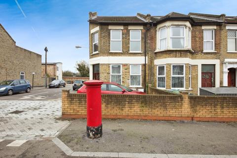 2 bedroom apartment to rent, Grove Green Road, Leyton