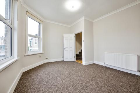 2 bedroom apartment to rent, Grove Green Road, Leyton