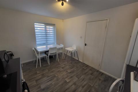 3 bedroom semi-detached house for sale, Nash Street, Hulme, Manchester. M15 5NZ