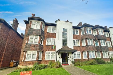 2 bedroom flat to rent, Hainault Court, Woodford New Road, Walthamstow, London, E17