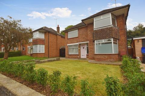 36 Balmoral Road, Salisbury, SP1 3PX