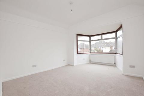 36 Balmoral Road, Salisbury, SP1 3PX