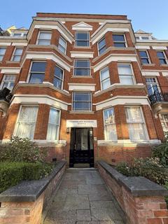 3 bedroom apartment to rent, West End Lane, London