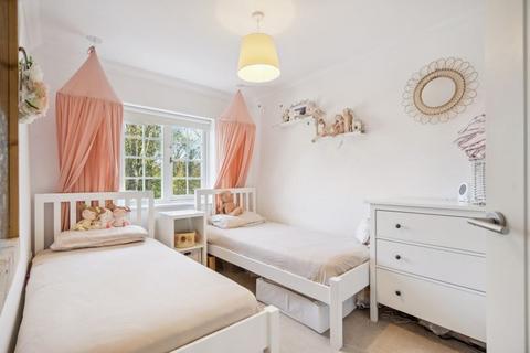 70 Copperfields, High Wycombe, HP12 4AN