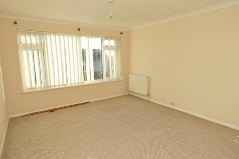 2 bedroom bungalow to rent, St Johns Drive