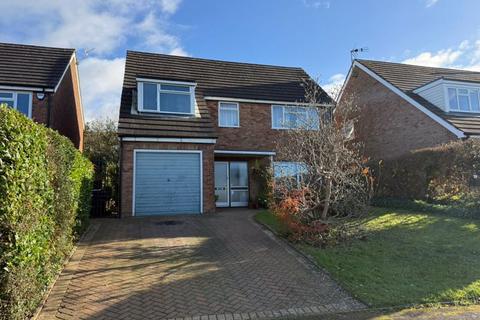 4 bedroom detached house for sale, Brands Hill Avenue, High Wycombe HP13