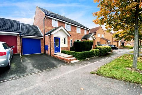 3 bedroom semi-detached house to rent, Blanchland Circle, Monkston, MK10 9FD