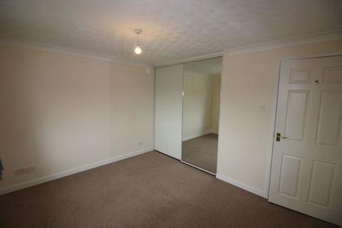 2 bedroom property to rent, The Green, Newnham GL14