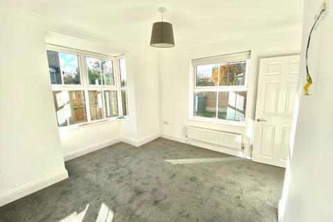 2 bedroom end of terrace house to rent, Salisbury Terrace