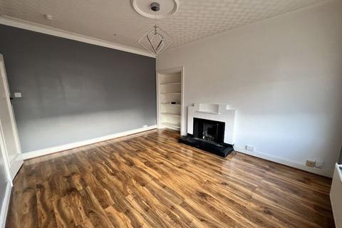 5 bedroom semi-detached villa to rent, Bennochy Road, Kirkcaldy