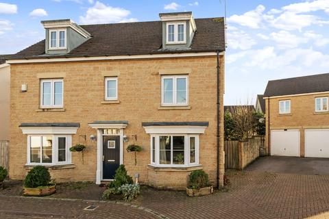 5 bedroom detached house for sale, Macie Drive, Corsham SN13